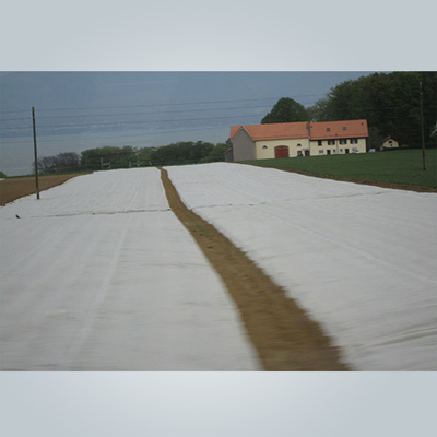Couverture de flottement non-tissée de rangée de Spunbond pour la protection de gel de temps froid