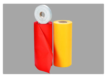 Grand tissu non tissé rouge/beige/bleu du petit pain pp spunbonded pour le matériel d'emballage